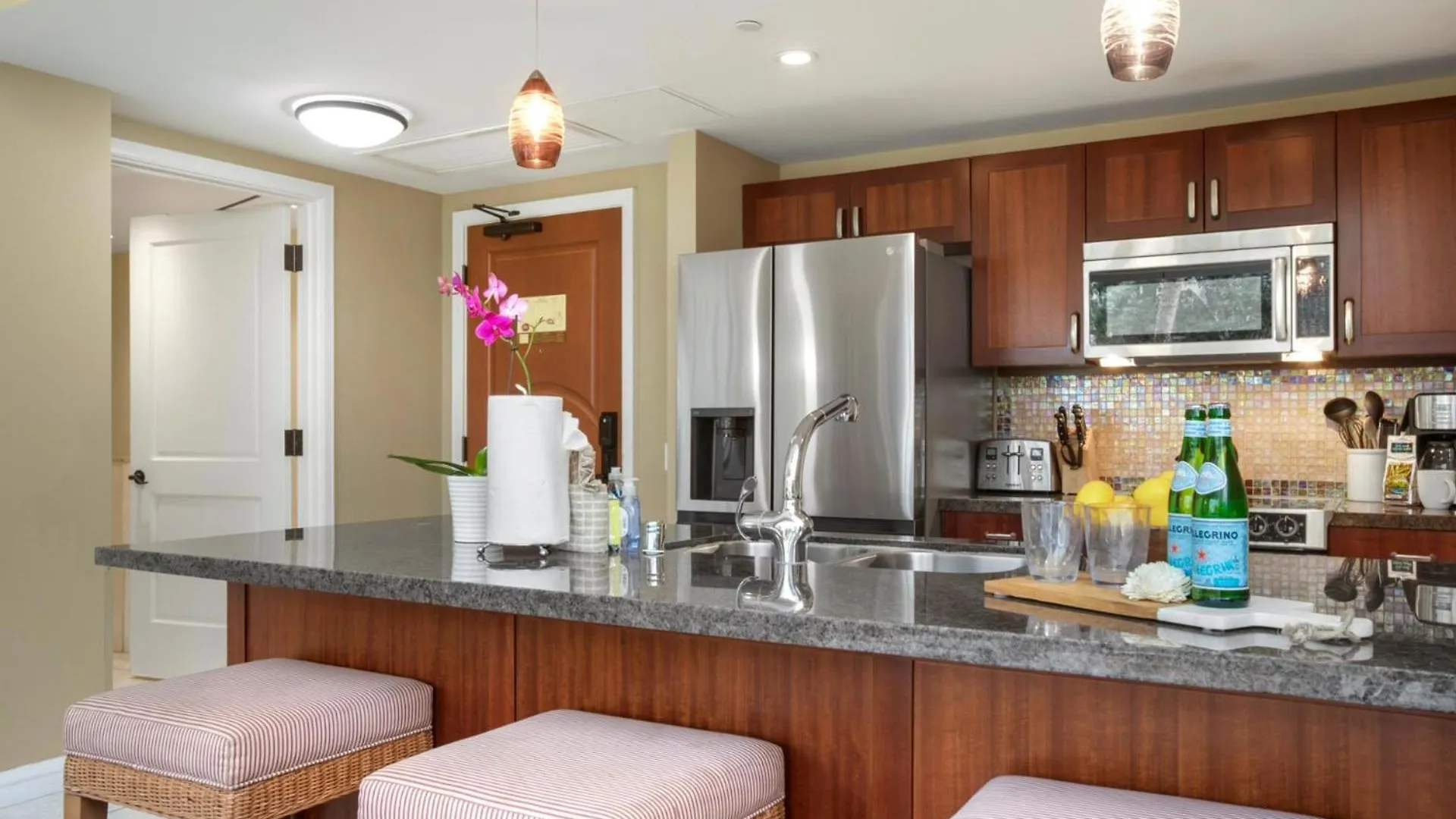 Kbm Resorts Free Car Honua Kai Hokulani Ocean View 2Bedroom Condo Hkh-114 Beautiful Partial Ocean View Kaanapali